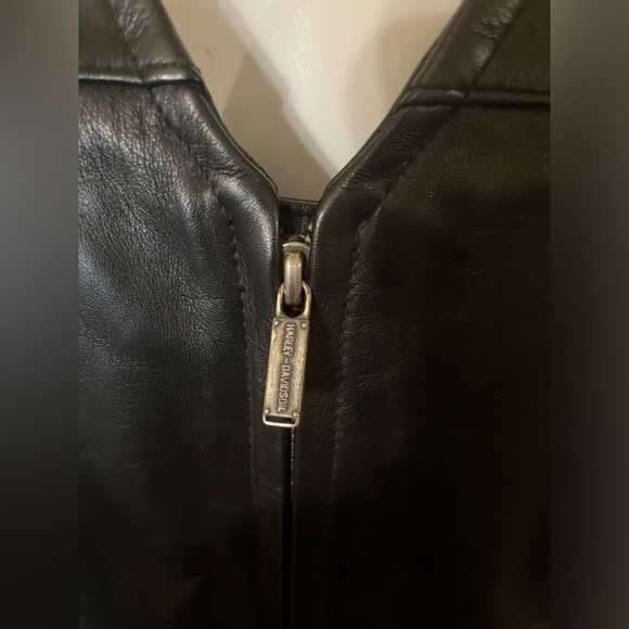 Harley Davidson Men’s Leather Vest Size Medium Excellent - Picture 4 of 14